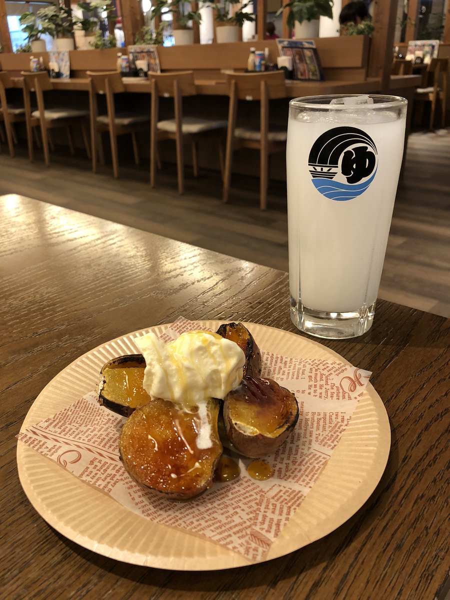 msyucchie's tweet image. 『小江戸温泉 KASHIBA』で、おやつの時間☺️
カルピスサワー🥛（牛乳の一種）と焼きいもブリュレで🍠✨
＃さつまいも
＃スイーツ
＃KASHIBA
＃温泉
＃川越