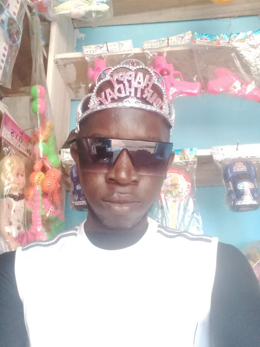 funajab2's tweet image. Hapi birthday to me