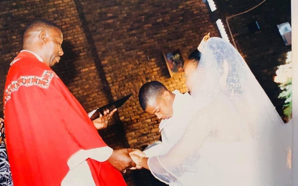 LoratoTshenkeng's tweet photo. 20 years ago today, my Boitumelo and said - I Do๐ฅ๐พ๐ #LoratoKeBoitumelo
#ModimoOLorato โฅ๏ธโฅ๏ธโฅ๏ธ https://t.co/Jgk9xVC0UK