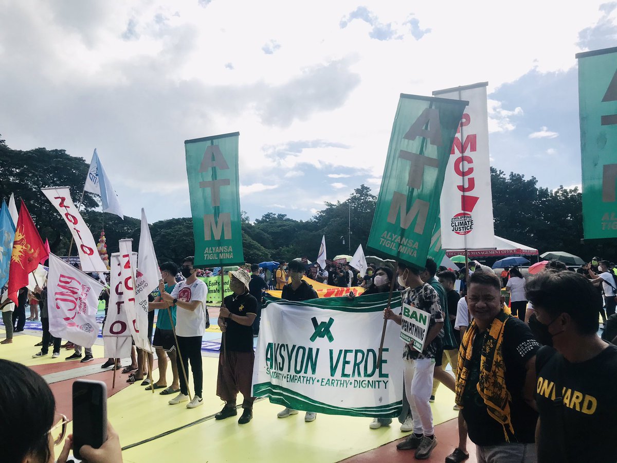 AksyonVerde's tweet photo. LOOK: Together with environmental groups, Aksyon Verde joins the Asian Day of Action for Climate and Economic Justice in QC Circle, November 16, 2022

#ClimateJusticeNow https://t.co/VUWxCy1Dt4