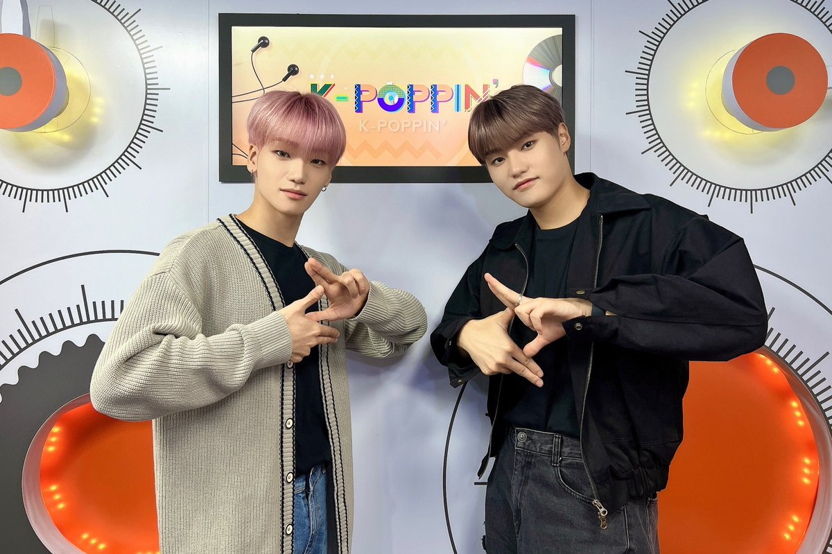 LMN5_official's tweet image. [ #Light_in_us ] 📸 221116 K-poppin

루미니와 함께라 따듯했던 K-poppin🔥
삔삔즈와 함께해줘서 고마워요 ~🫶🏻

#루미너스 #LUMINOUS #LMN