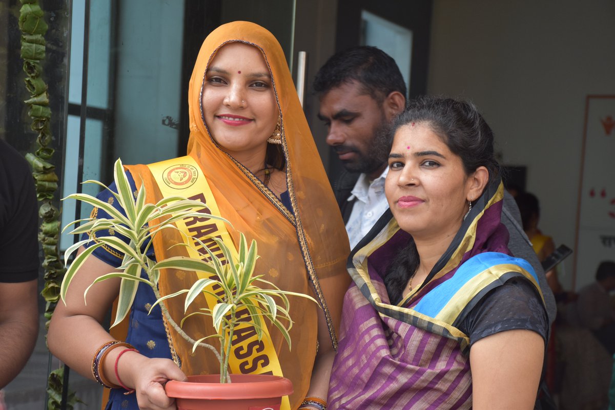 राजस्थान की गौरव,नारी शक्ति पुरस्कार से सम्मानित श्रीमती रुमा देवी जी को जन्मदिन की हार्दिक बधाई और उतरोत्तर प्रगति की शुभकामनाएं।  <a href="/DrRumaDevi/">Ruma Devi</a>