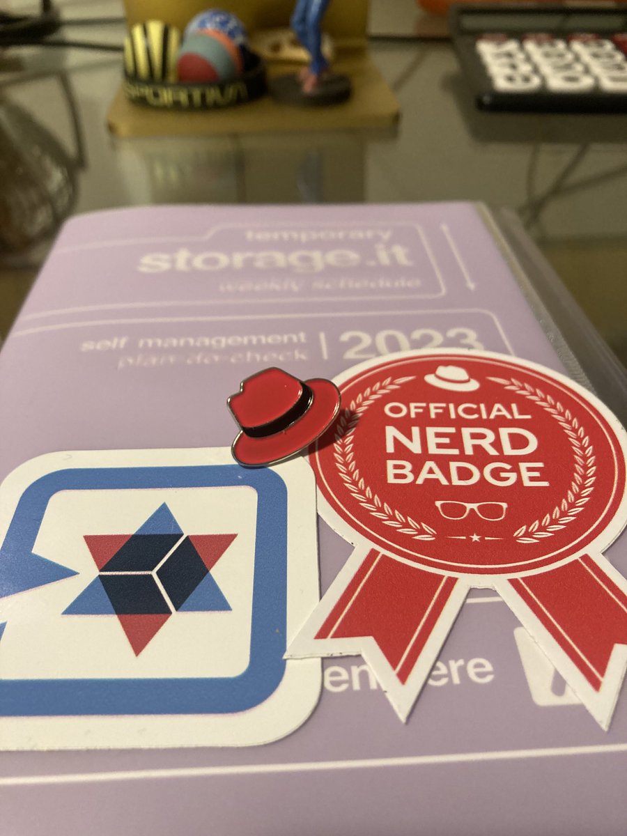 giuzioale's tweet image. I guess I am an official nerd now.
#librecon2022