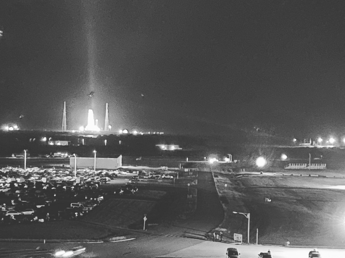 astro_luca's tweet image. #Artemis1 ‘no constraints and go for launch’!