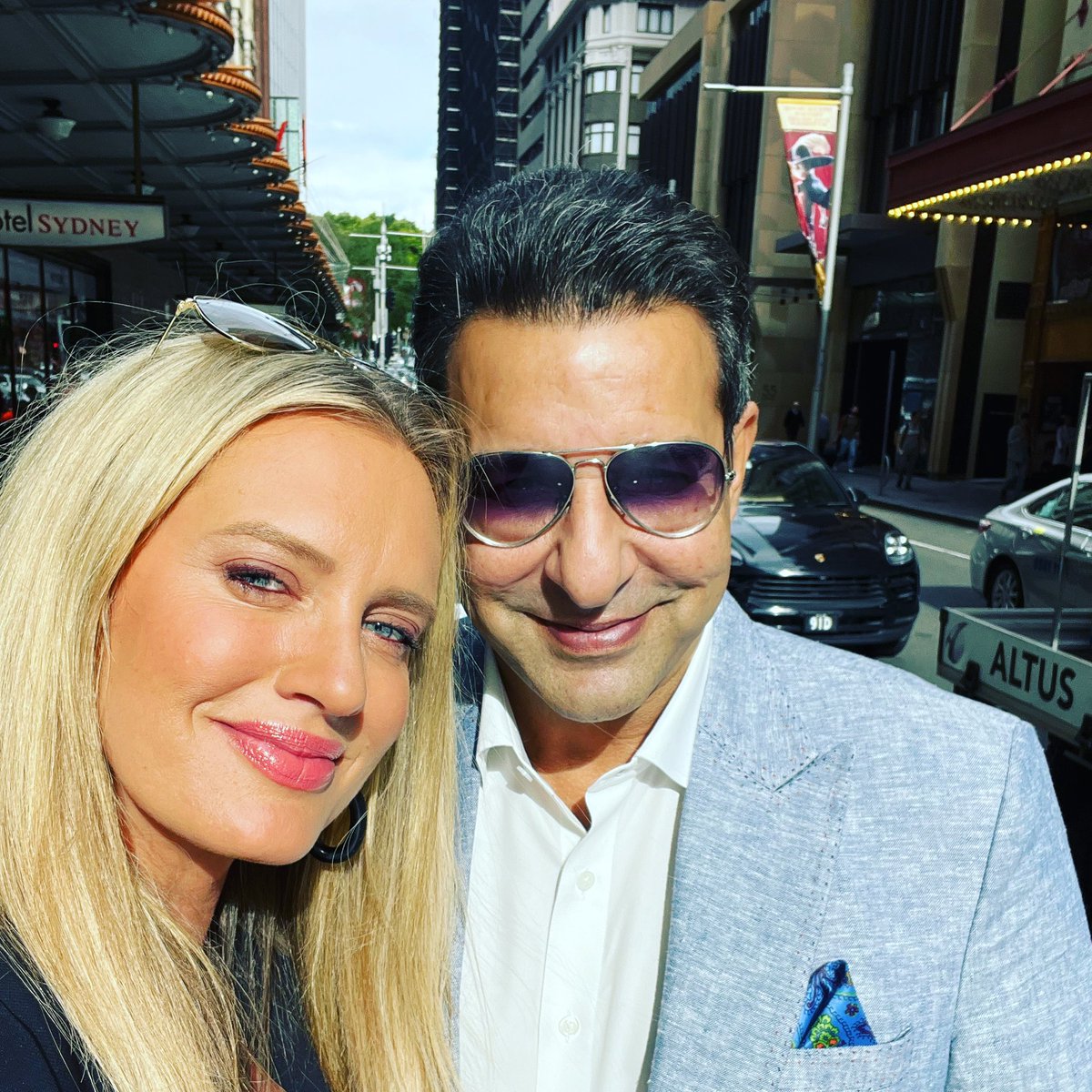 Finally @iamshaniera and I back together after three months of lots of work in Pakistan. Hello Sydney #Sydney #Australia #mywife #mylife #Backtogether #MissedYou