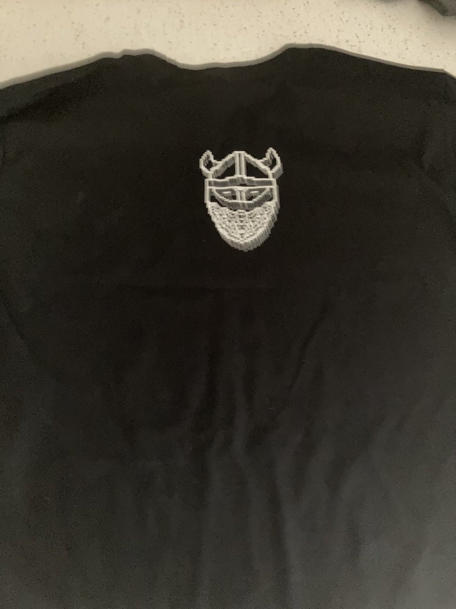 Thanks soooooooo much @HouseRaiders @BruuuCe35 for this 🔥🔥shirt, I love the design bro thanks so much for giving me the shirt and I’m so excited for the future of housetaiders!!!! Let goo!! Love ya bro 🤝🤝❤️❤️❤️