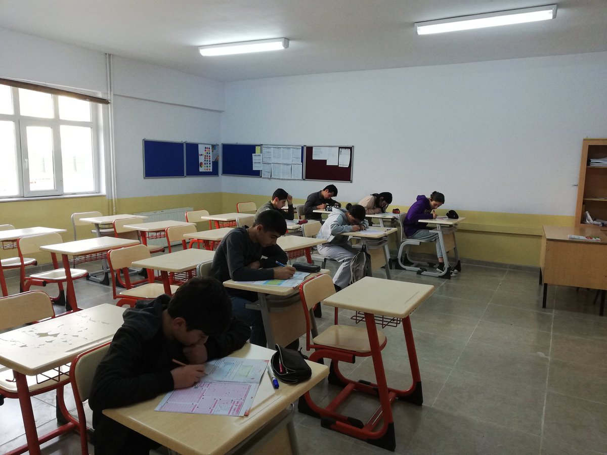 Ara tatilde LGS ye hazırlanan öğrencilerimiz için denemelerimize devam ediyoruz. <a href="/Erzurum_Mem/">Erzurum İl Millî Eğitim Müdürlüğü</a> <a href="/skaygusuz/">Salih Kaygusuz</a> <a href="/MemTortum/">Tortum İlçe MEM</a> <a href="/OrhanOzen_25/">Orhan ÖZEN</a> <a href="/Yagiz_lokman/">Lokman Yağız</a> <a href="/Drsnalisahin25/">Dursun Ali Şahin</a>