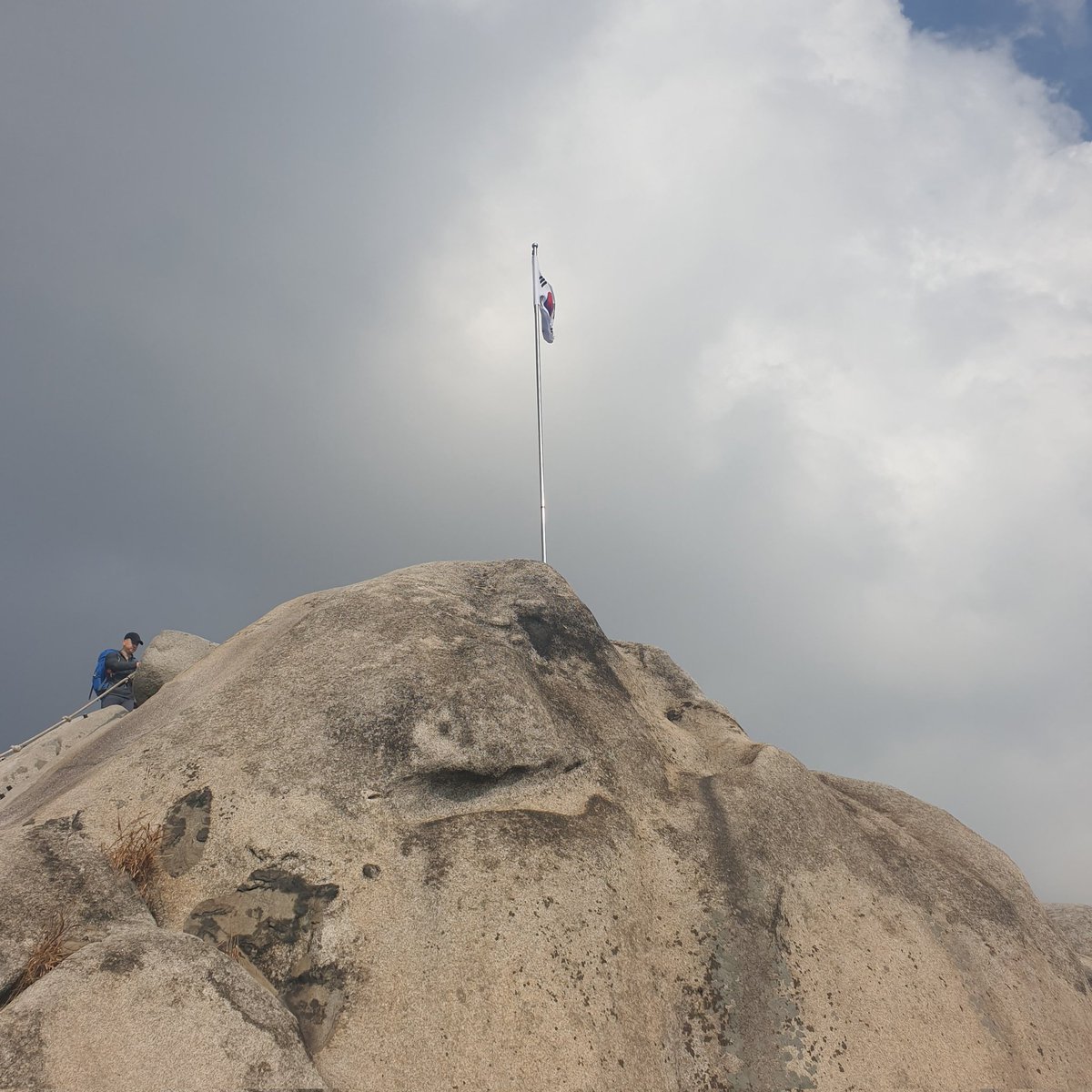 cjoopa's tweet image. 불암산 진짜 정상.