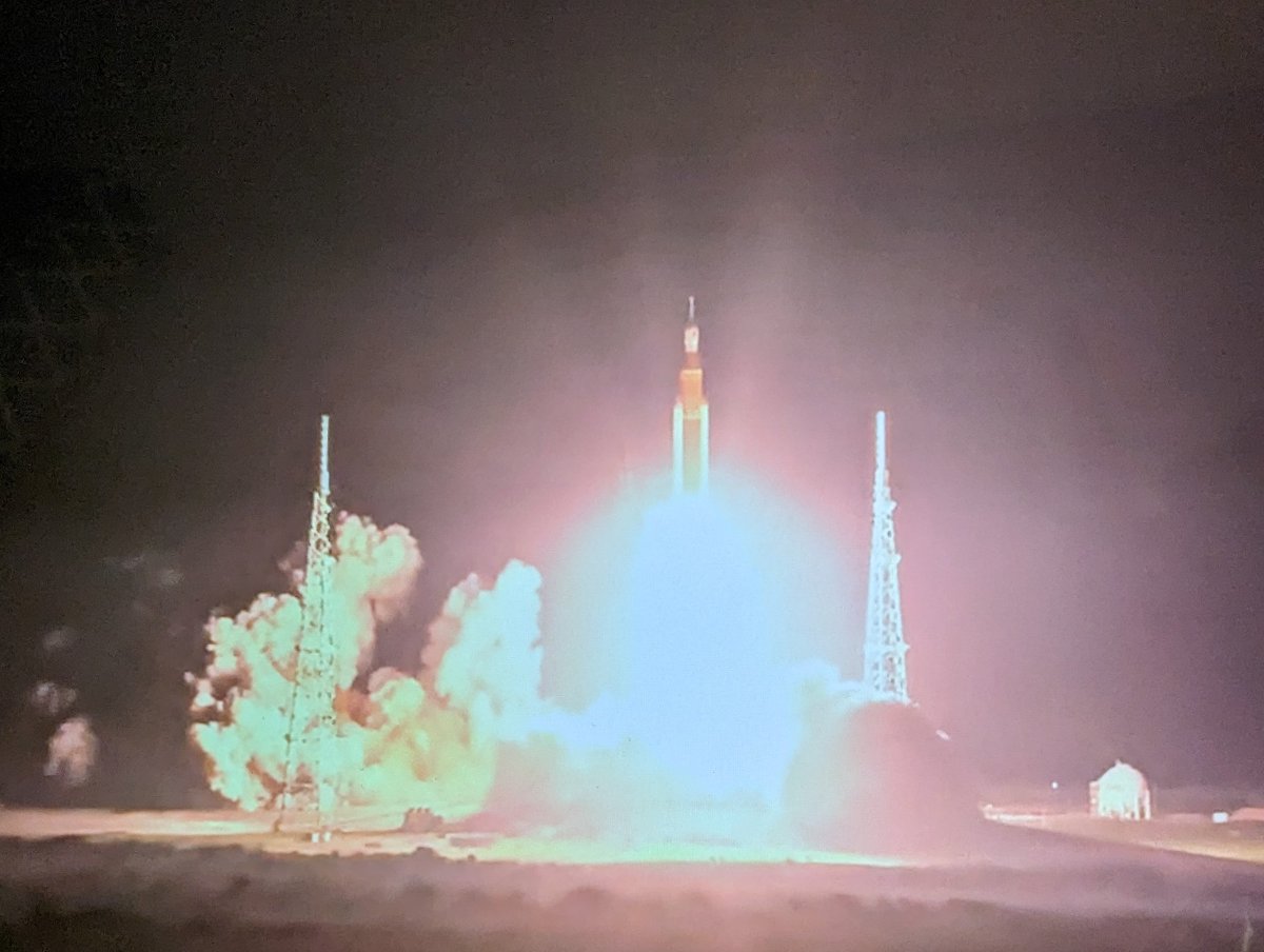 _space_plus's tweet photo. We are #Starborn
Grateful for @nasa and all who are building the road to space. Congratulations to everyone who helped launch Artemis I today. ๐๐
Shout out to our very own @YourFemaleEng for her work supporting the Artemis 1 ๐ https://t.co/crjhocnsML