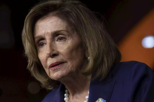 SantisRon's tweet image. Nancy PELOSI, 82 ans, présidente démocrate de la chambre, est envoyée (définitivement cette fois) à la retraite.
Par ici la sortie ▶️
#Midterms2022 #NancyPelosi #USA