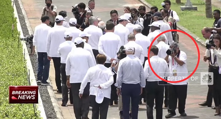 PaltiHutabarat's tweet photo. Mohon ditertibkan Bosnya min @KemenPU 

Terlalu dekat ngambil fotonya ntar kena bekep secret agent 🫣 https://t.co/2yIkzlYWJ4