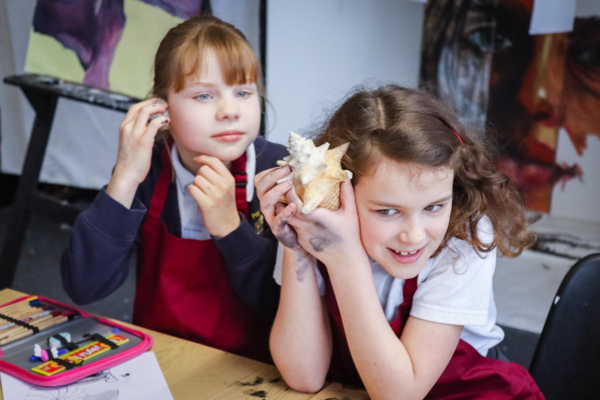 invictagrammar's tweet photo. Year 4 Art All-Day Workshop - Next Thurs 24 Nov
BOOK NOW https://t.co/JT1Vnn1hIY
We still have places available - booking closes tomorrow at 4pm!
#year4workshop #art #artdepartment #transitiontosecondary #primarytosecondary #workshop https://t.co/5WXwycR0Ps