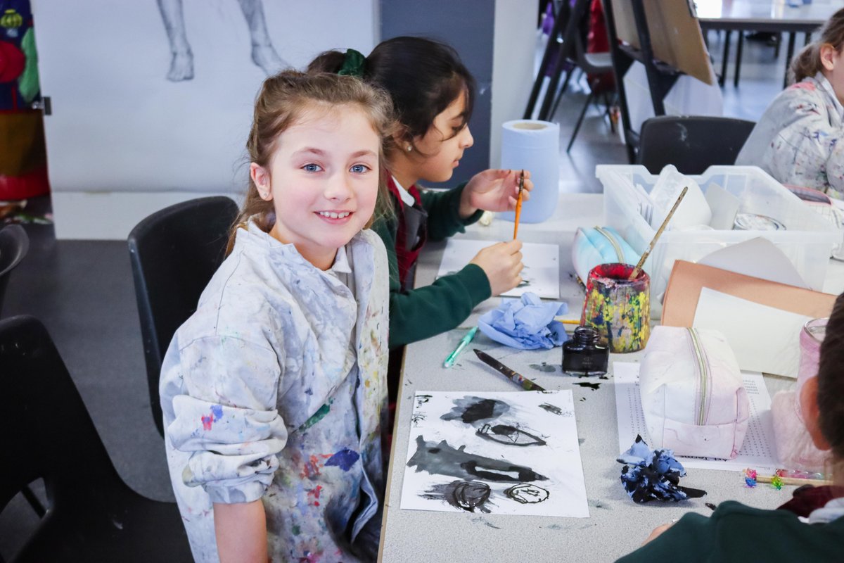 invictagrammar's tweet photo. Year 4 Art All-Day Workshop - Next Thurs 24 Nov
BOOK NOW https://t.co/JT1Vnn1hIY
We still have places available - booking closes tomorrow at 4pm!
#year4workshop #art #artdepartment #transitiontosecondary #primarytosecondary #workshop https://t.co/5WXwycR0Ps
