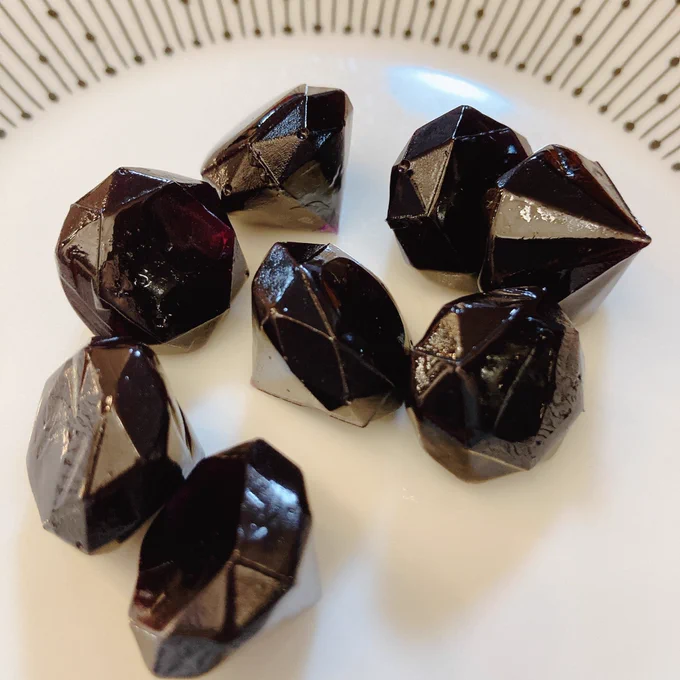 ブラックダイアモンドグミ カシス風味 