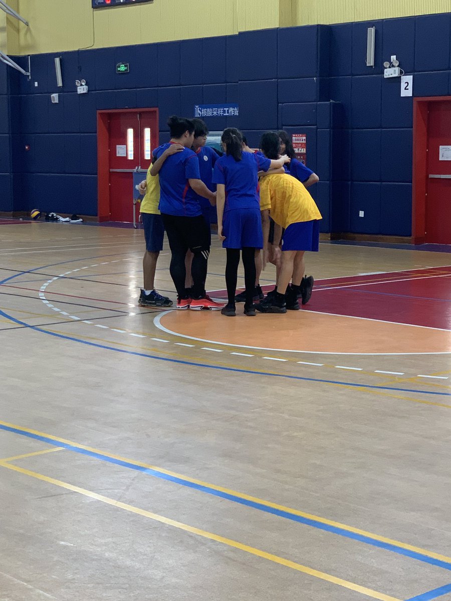 coachHo_eduPE's tweet photo. Culminating event…Volleyball Sports Ed is always one of my faves #sportseducation #physed https://t.co/fJccKCljTL
