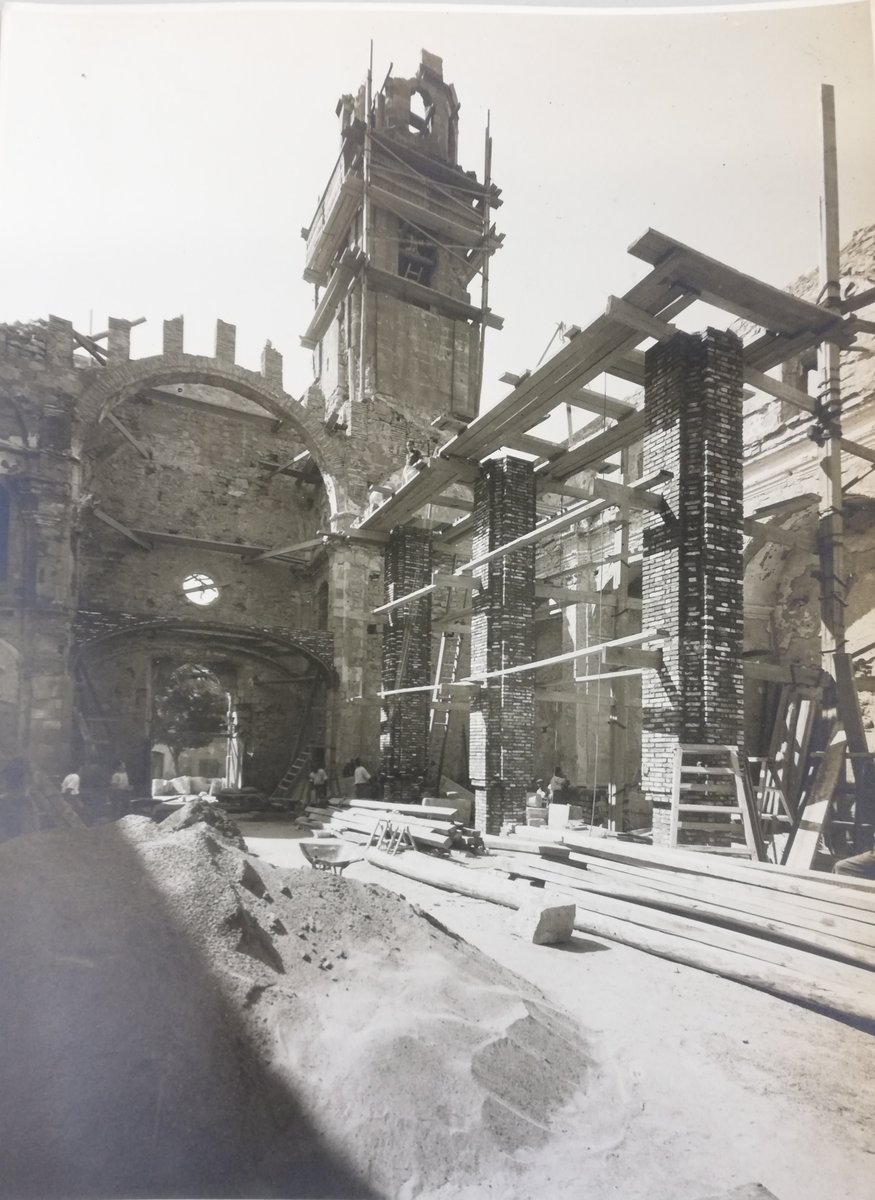 ahlleida's tweet photo. Dia Internacional #PatrimoniMundial. Entre els fons per l'estudi del #patrimoni, està el de #RegionesDevastadas per les seves actuacions sobre molts elements patrimonials (esglésies, ponts, edificis civils i sobretot la Seu Vella)
#XAC #arxiusipatrimonis
@patrimonigencat https://t.co/4Im4LOQs3f