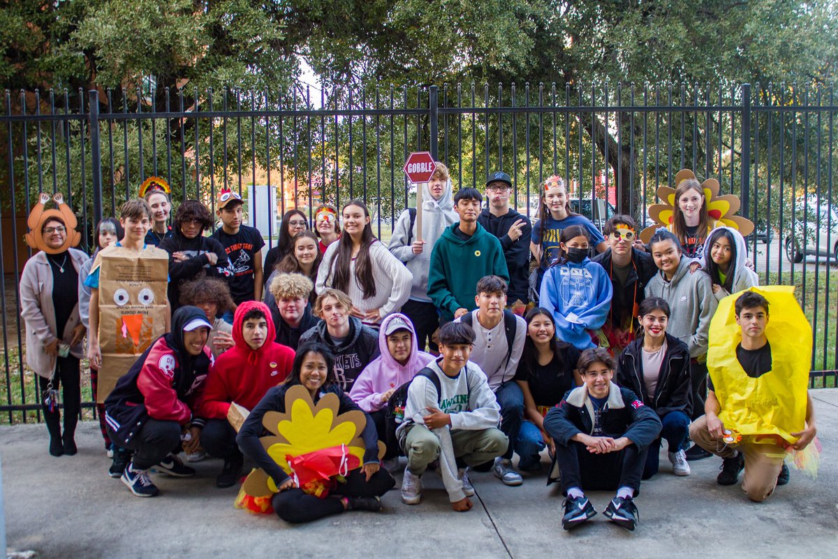 DATADoes2's tweet photo. Wobble wobble and gobble gobble! Turkey Trot 2022! All canned food donations go back out to our community! #rooteddata #datadoes https://t.co/eLvsrdZ0wj