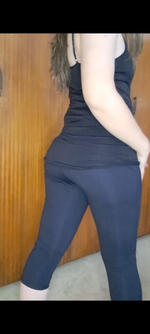 I'm ready for my special cardio session, sir... #cardio #pose #sexy https://t.co/CZRa46GOge<a href="/tag/cardio"class="tags"><span>#cardio</span></a><a href="/tag/sexy"class="tags"><span>#sexy</span></a><a href="/tag/pose"class="tags"><span>#pose</span></a>