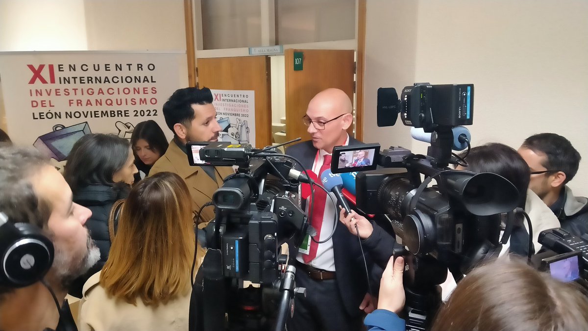 HISMECON_ULE's tweet photo. #EncuentroFranquismo2022 #leonesp
En marcha!
@unileon @fjpcyl @DGCyL @LeonAyto https://t.co/S0MtyOG1OG
