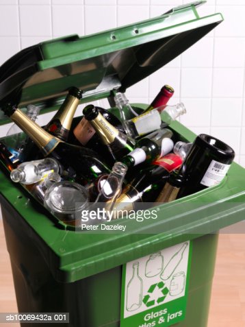 I_am_KenBarlow's tweet photo. #ThisMorning Opening the first door on the "Schofield Wines" advent calendar.
#Undrinkable https://t.co/ALqR5W3g5H