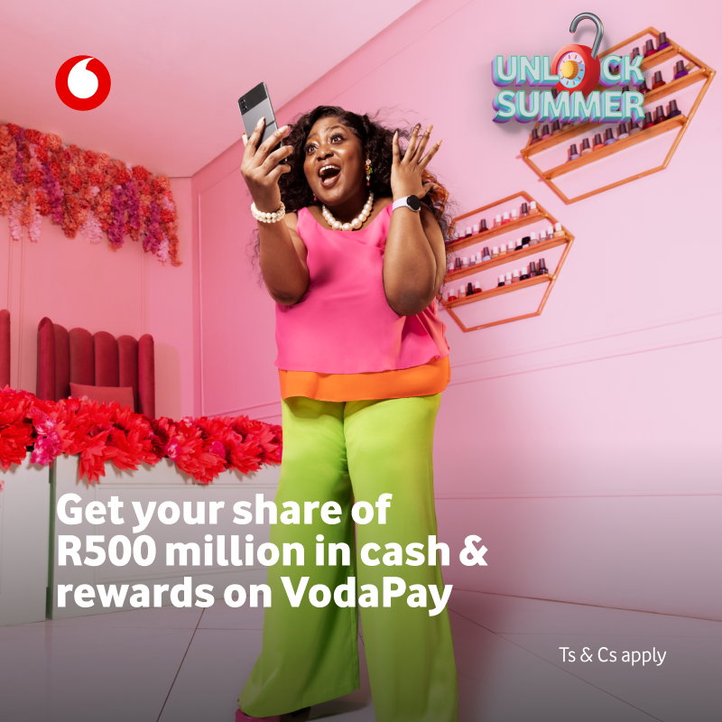 Vodacom's tweet photo. Experience endless possibilities with VodaPay📱

𝗟𝗜𝗞𝗘 ❤️ or 𝗥𝗘𝗧𝗪𝗘𝗘𝗧 🔁 this Tweet to #UnlockYourSummer of champions and
stand a chance of 𝗪𝗜𝗡𝗡𝗜𝗡𝗚 your share of 1 million megs, daily cash prizes, groceries and
more. https://t.co/QNlHbRDTSS
