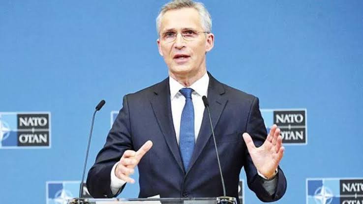 Huseyin_Fazla's tweet photo. NATO Genel Sekreteri:
"Ukrayna'nın savunma maksatlı füzelerinin Polonya toprağına düştüğünü düşünüyoruz. Rusya, Ukrayna'ya karşı yürüttüğü savaşta tehlikeli olaylara neden oluyor.Polonya topraklarına kasıtlı bir atış yaptığını söyleyemeyiz.."
#NATOarticle4 #airdefenceforukraine https://t.co/DyCjoFxgbO