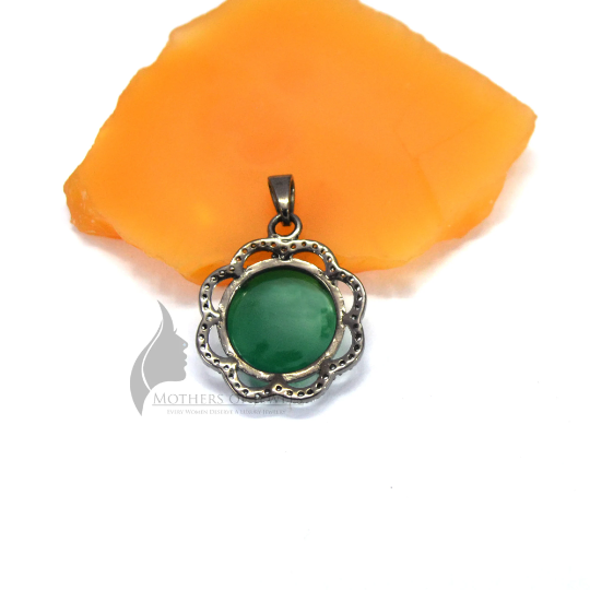 😍Sale Flat 50% Off😲
  Round Natural Green Onyx Gemstone Pendant/ 925 Sterling Silver CZ Pendant For Women

Visit Store: etsy.com/in-en/listing/…

#greenonyx #onyxpendant #pendantjewelry #czpendant #fashion #necklace #silver #rhodiumplated #accessories #bracelets
#love #handmade