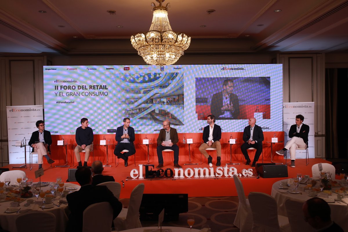 elEconomistaes's tweet photo. 🔶5ª MESA REDONDA: "La apuesta en valor de la hostelería y la restauración".

🔸Modera Javier Mesa

https://t.co/asMzI2iaNc

#IIForoRetaileE https://t.co/2nBg0bcE0G