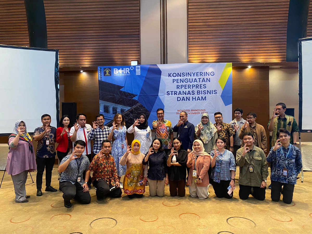UNDPIndonesia's tweet photo. UNDP in partnership with @uni_eropa is supporting a Task Force to formulate a regulatory instrument for the Nat'l Strategy on Business &amp; Human Rights as guidance for gov't and businesses on responsible business conduct. #bizhumanrights @Norimasa_UN @SujalaPant https://t.co/ggcD9UyGgz