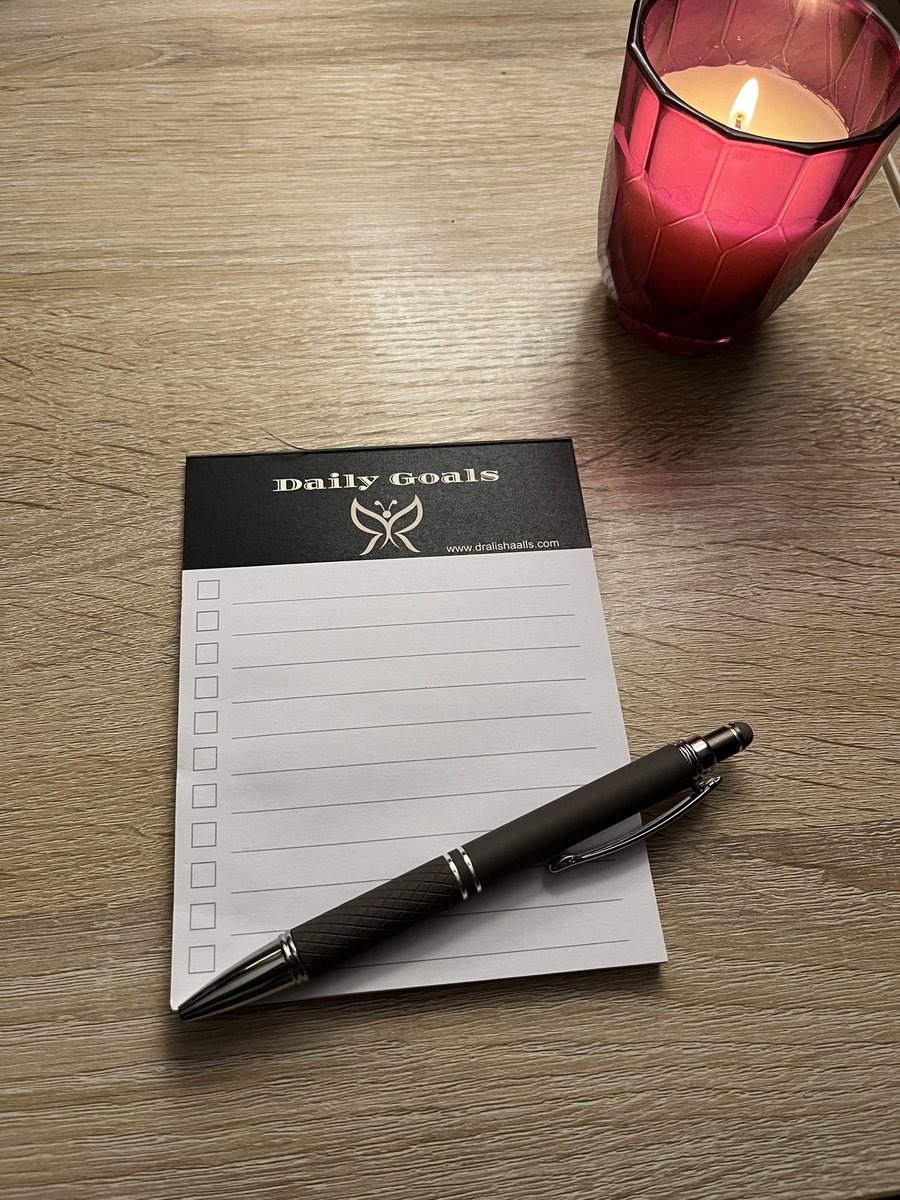 dralishaalls's tweet photo. Each day starts with a fresh slate. It’s important that each day we use our time  wisely to be the best that we can be. How do you organize your day?  https://t.co/i9vbJwJYTA
 #DrAlishaAlls #mindful #mentalhealth #growth #growthmindset #goals #selfcare #inspiration #speaker https://t.co/HhjFJE8J1J