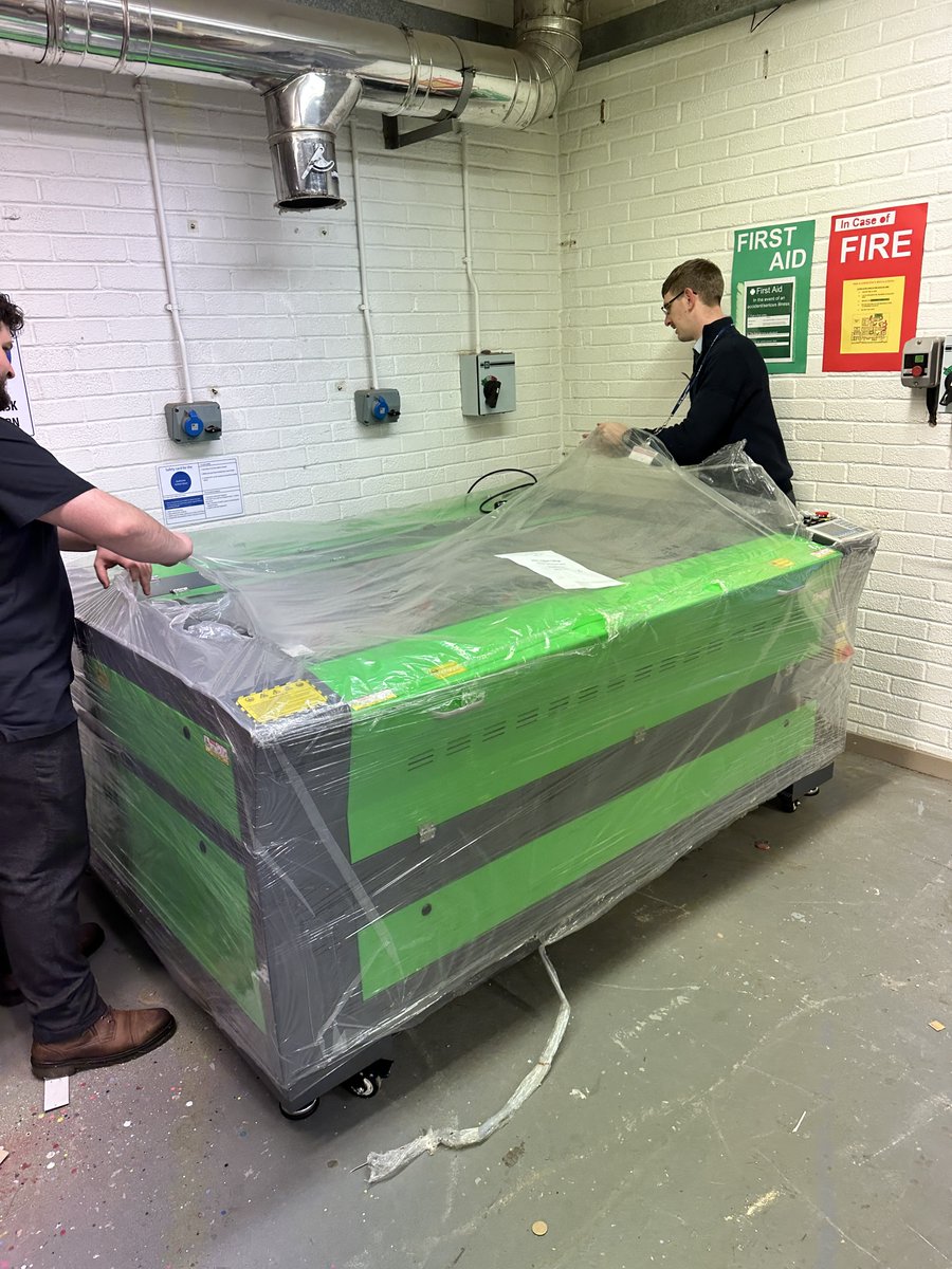 More state of the art investment at JLC, this time benefitting our Creative Arts students! Brand new, industry standard, laser cutter to benefit all of our Art students.

Can’t wait to see the work produced!

#learning #investment #teaching #digital
