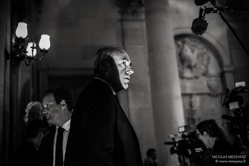 nicographie's tweet image. «La part d’ombre» La PHOTO du Jour du 8 novembre 2022 #LaPhotoDuJour #JournalPhoto messyasz.fr/FDJ/31527 @oliviermarleix #assembleenationale @AssembleeNat #photojournalisme #sofrench