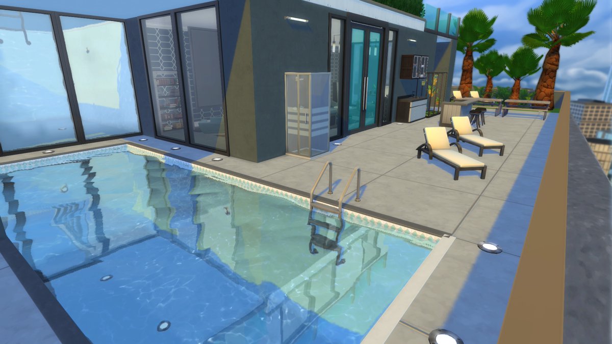 Courtney tweet media