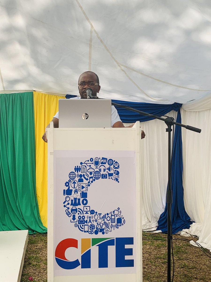 citezw's tweet photo. NUST Senior Lecturer @mphanankosi presents on the effects of political disinformation during elections
#Asakhe
#FutureJournalism
#MediaViability
@NamMediaTrust @misamalawi @dw_akademie https://t.co/81LbmOFqLU