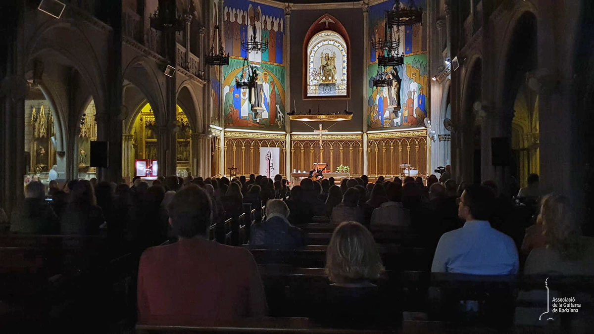 CONCERT DE TARDOR 2022: Magnífic recital d'Arnaldur Arnarson a Badalona, amb una guitarra histórica. Homenatge al luthier Enrique García.
Reportatge complet del concert a: guitarrabadalona.org/index.php/ca/a…
<a href="/culturaBDN/">Cultura Aj. Badalona</a> <a href="/BDNDigital/">BDNDigital</a> <a href="/tusgsal_oficial/">TUSGSAL</a> <a href="/HiscoxCases/">Hiscox Cases</a> <a href="/tallerlutier/">El taller del lutier</a> <a href="/BDNFEMCULTURA/">BADALONA-FEM-CULTURA</a>