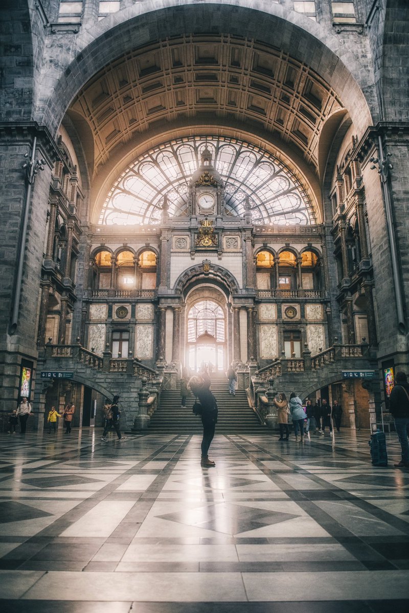 globalworming_'s tweet photo. Gm frens from Antwerpen 🇧🇪

#nft #nfts #nftphotography #Belgium #anvers #Antwerpen https://t.co/VE9hcT9BcY