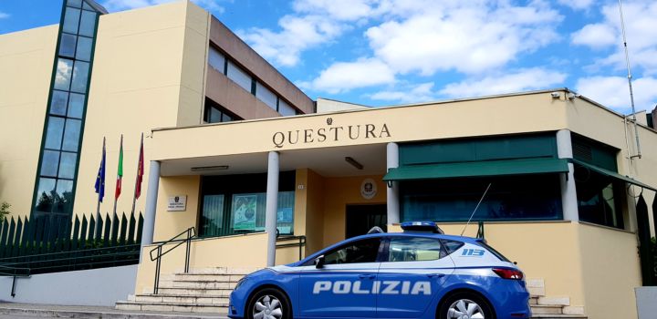 Terni, arrestato marito violento: l'uomo avrebbe aggredito la moglie malata umbriadomani.it/terni/terni-ar…