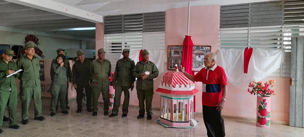 AlexanderSpec18's tweet photo. #ProvinciaGranma 
#Manzanillo230 
El 19 de noviembre día nacional de la defensa , Manzanillo se prepara  para cumplir con el deber más sagrado de defender la patria.
#TuVotoCuenta 
#VoluntaDeElegir 
#CubaPorLaPaz https://t.co/wNKwxoYc5n