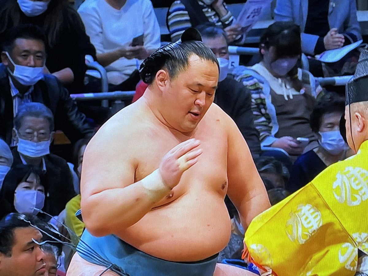 تويتر 飯塚さき على تويتر おはようございます 熱すっかり下がりました ご心配いただいた皆さんありがとうございました 今日からまたバリバリ執筆頑張ります