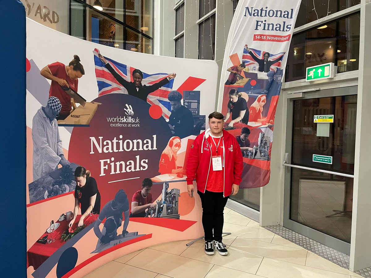 NicolaGrantRee1's tweet image. Good luck 🤞Jack Lewis @GowerCollegeSwa for the Restaurant Service Finals in Belfast 🤩🤩🍾#readyforservice @ISEinWales