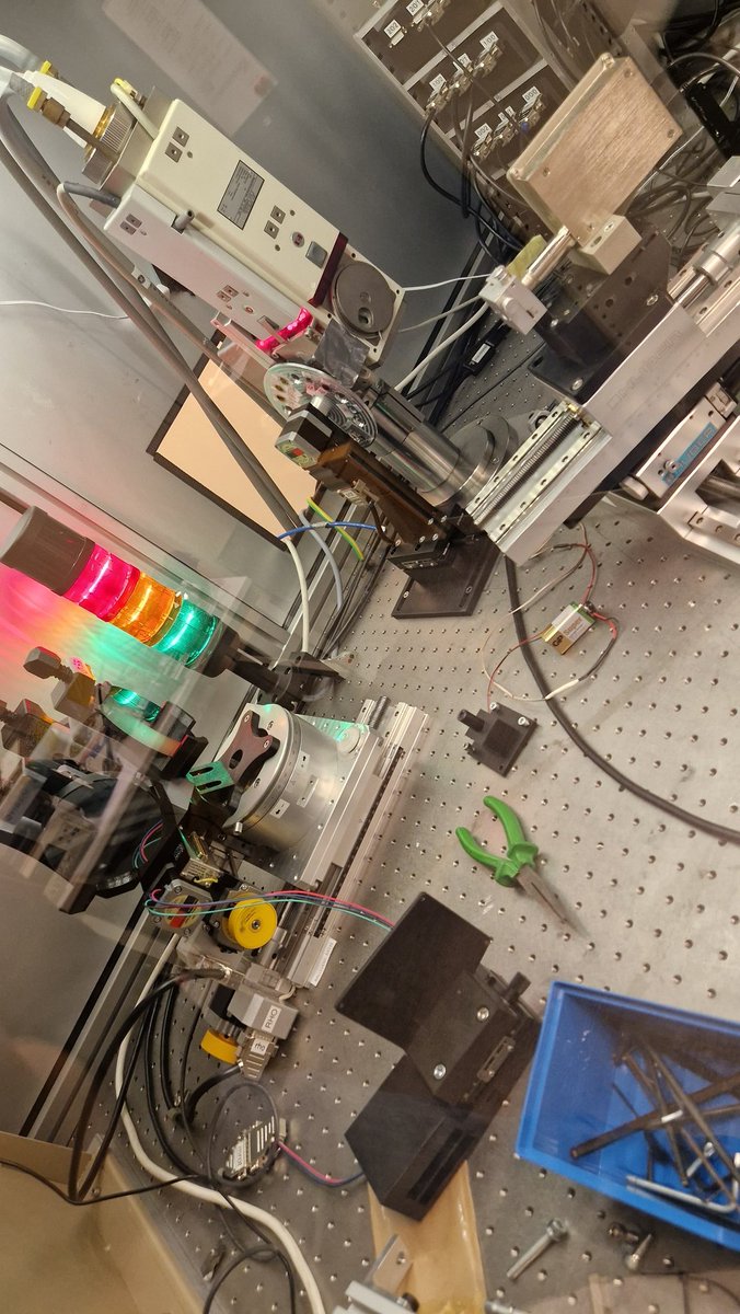 Morten Johansen (@mojoh96) on Twitter photo Really exciting to be back at the HelXAS instrument here at <a href="/xspectroscopy/">Center for X-ray Spectroscopy Helsinki</a>, to explore the possibilities of laboratory based XAS for characterization of materials for rechargeable 🔋☢️
#HelXAS #batteries #XAS #ApproachingtheEdge Really exciting to be back at the HelXAS instrument here at <a href="/xspectroscopy/">Center for X-ray Spectroscopy Helsinki</a>, to explore the possibilities of laboratory based XAS for characterization of materials for rechargeable 🔋☢️
#HelXAS #batteries #XAS #ApproachingtheEdge