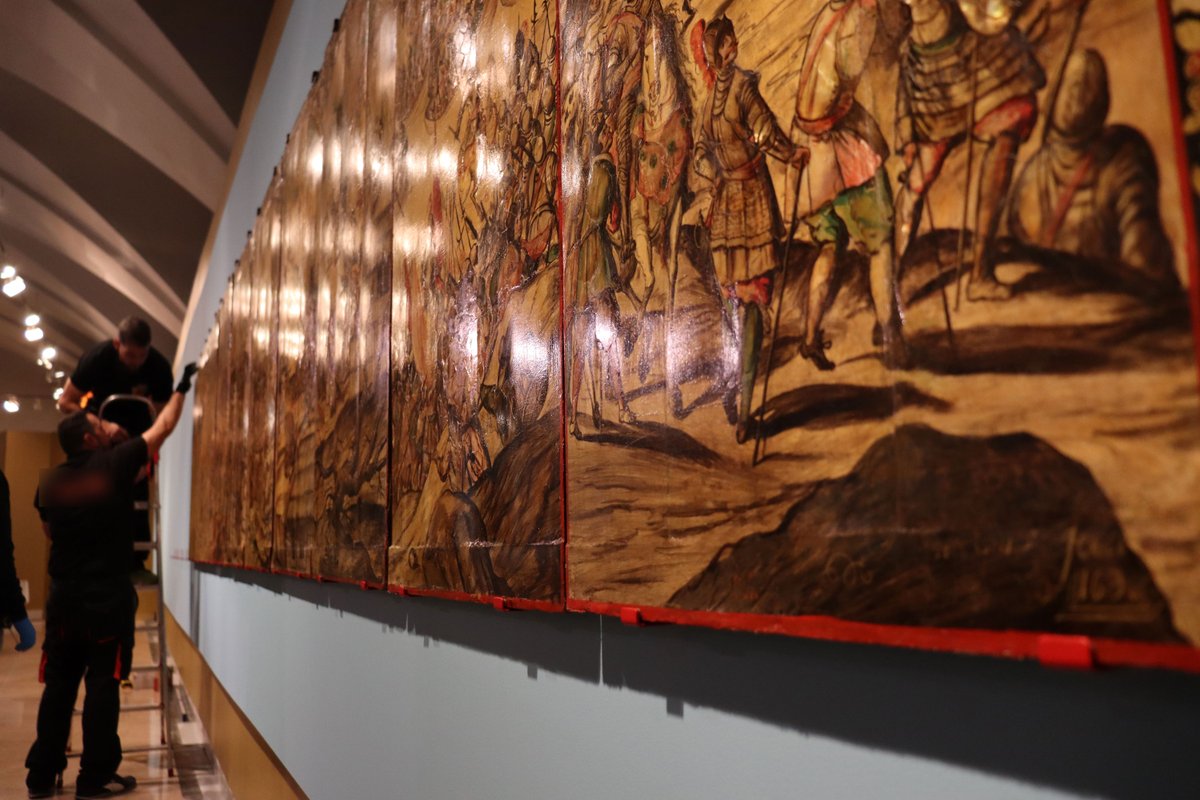 Así avanza el montaje de nuestra próxima exposición "La luz del nácar. Reflejos de oriente en México"🤩, la primera exposición dedicada a el género de enconchados novohispanos.

Venid a ver estas excepcionales obras del siglo XVII, testigos del mestizaje cultural y artístico🇲🇽