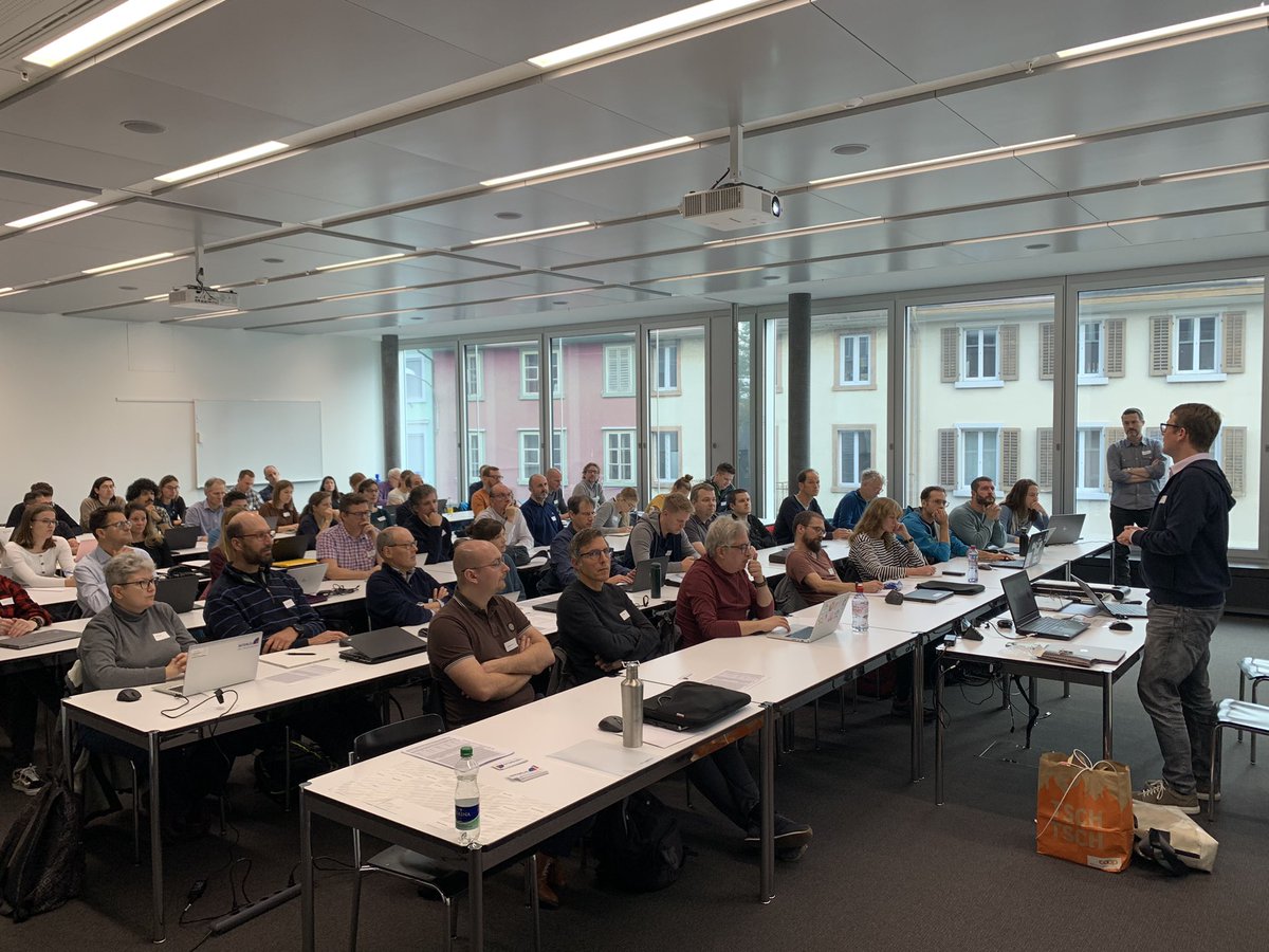 #INTERLIS Anwender:innen Treffen starts. Full House!
<a href="/stehen/">Stefan Henrich</a> <a href="/peterstaub/">@peterstaub.bsky.social</a>