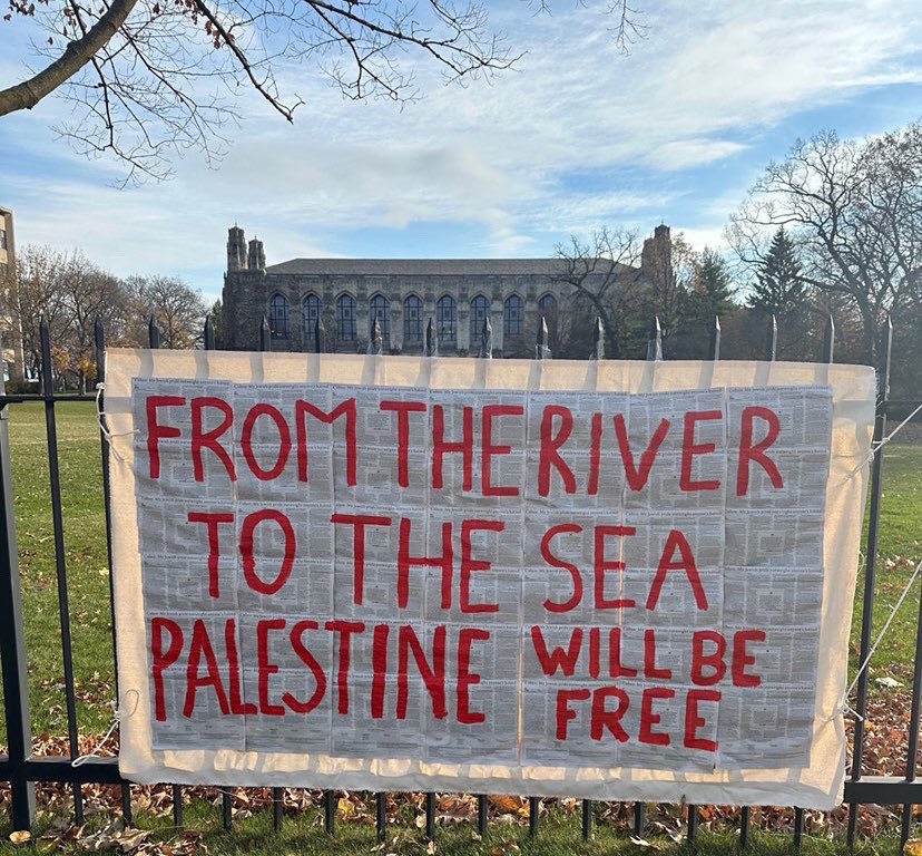 QudsNen's tweet photo. "From the River to the Sea, Palestine will be free" -
Seen yesterday at Northwestern University, Illinois 🇵🇸 https://t.co/TdH0G60Xdq