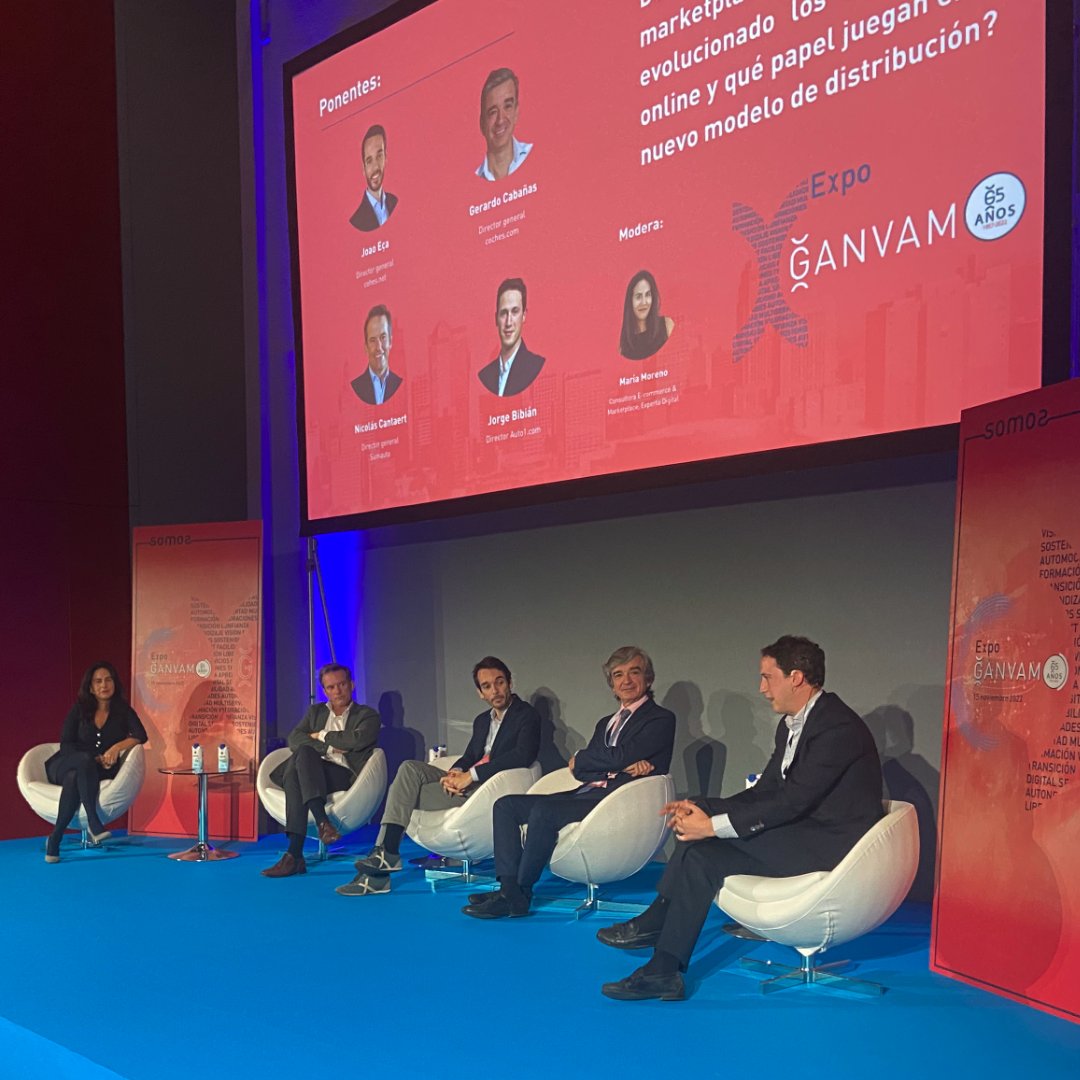 📸 Estuvimos presentes en #eXpoGanvam, punto de encuentro de más de un millar de profesionales de la automoción ➡ Con este evento, <a href="/GanvamOficial/">GANVAM</a>  subraya su labor de red de apoyo del sector en esta transformación digital y ecológica 🚗