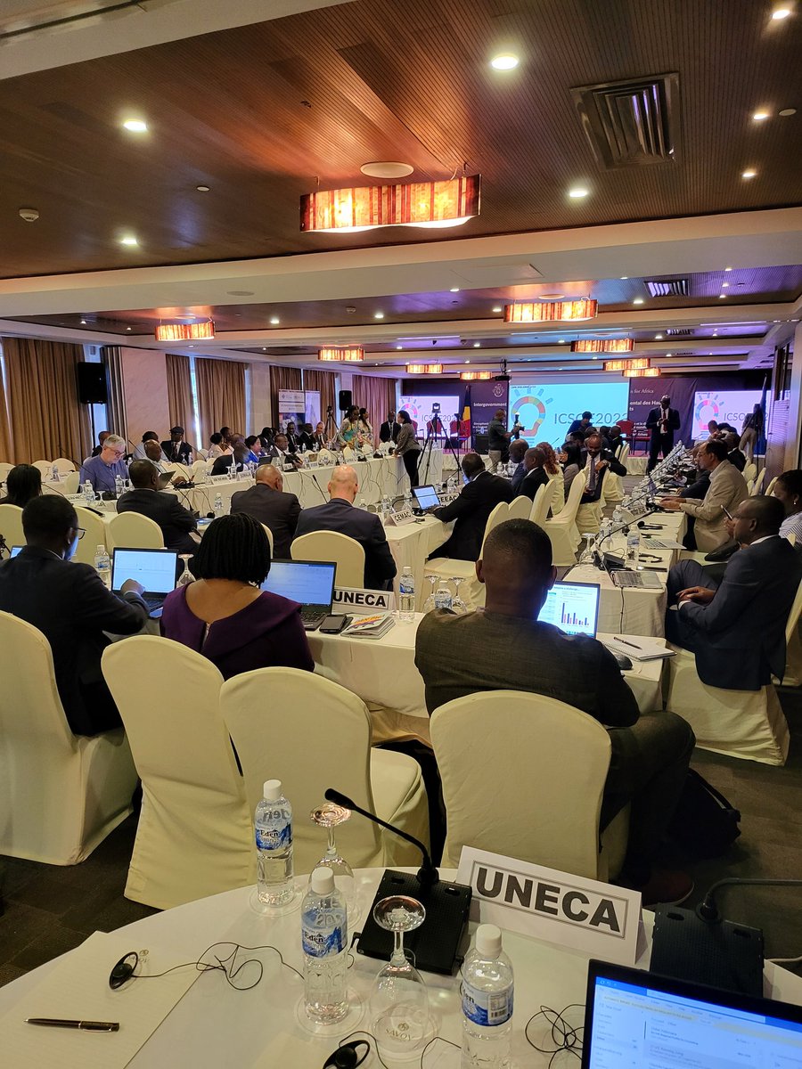 jeanmarckilolo's tweet photo. Ravi d'avoir présenté l’initiative des Batteries et Véhicules Electriques (BVE) en #RDCongo et potentiel de la @AfCFTA - ZLECAF, Réunion 2022 du Comité des hauts fonctionnaires et experts (CIE) -  @ECA_SRO_EA @ECA_OFFICIAL SRO-CA, Seychelles @Presidence_RDC @julienpalukucom https://t.co/qGIdAXhTiv