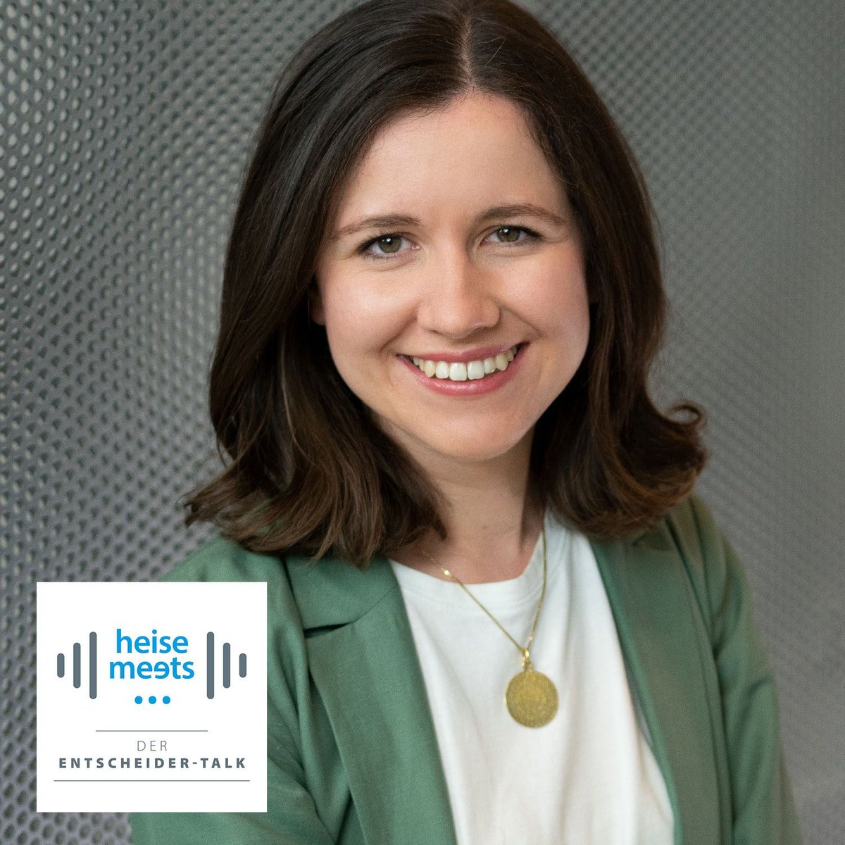 Wir waren zu Gast im Podcast "heise meets..." &amp; haben  über den #DigitalpaktSchule, #Digitalpakt2, unsere #SmartSchools, IT-Fachkräftesicherung uvm gesprochen. Hört selbst rein 👉heise-meets.podigee.io/67-digital-pak…