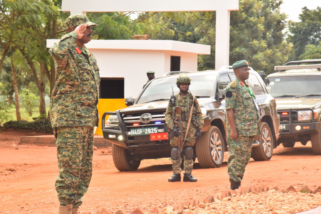 UPDFspokespersn's tweet photo. The CLF Lt Gen Kayanja Muhanga has arrived at PSO TC - Singo for the 7th annual “Lessons Learnt Workshop” for the UPDF soldiers deployed in Somalia. The theme of the workshop is: “Aligning Pre-Mission Training to Meet ATMIS Operational Requirements in ever Changing Environment” https://t.co/onmIyRaNQA