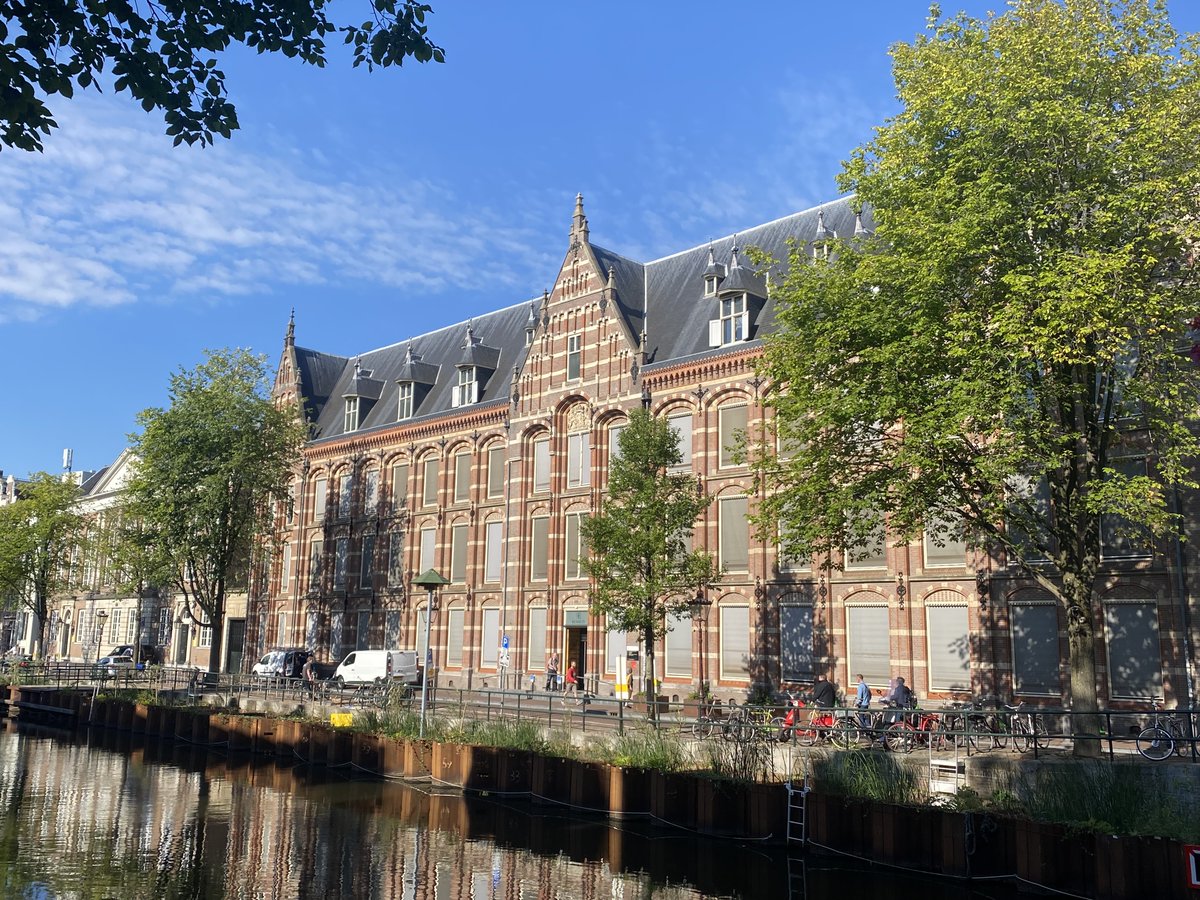 Only a couple of days left to apply: Fully funded 4-year PhD position on European identity at @UvA_Amsterdam with room to develop your own project work in an inspring environment at the beautiful campus of @ArtesUva details here: vacatures.uva.nl/UvA/job/PhD-Po…