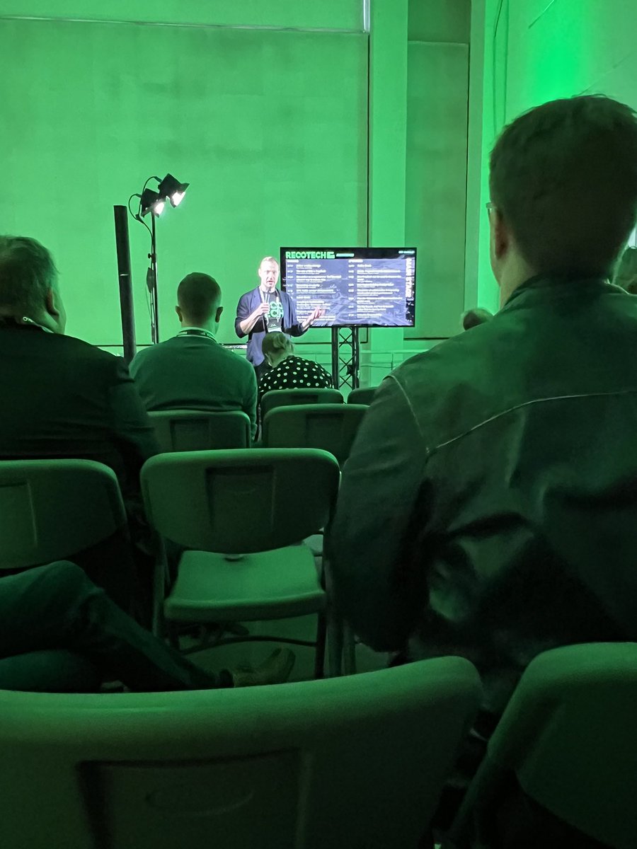 Aamu starttasi RT:n Digiryhmän palaverilla. <a href="/ProptechF/">proptech_finland</a> pj Mikael Långström esitteli meille 
👉 #RecoTech2022 
Ohjelmasta päätellen hyvä päivä tulossa recotech.fi/programme/